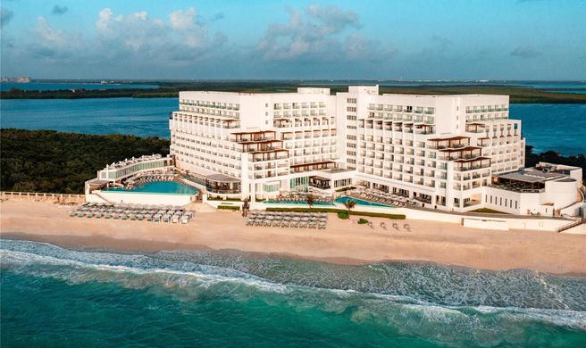 Club Regina Cancun Exterior