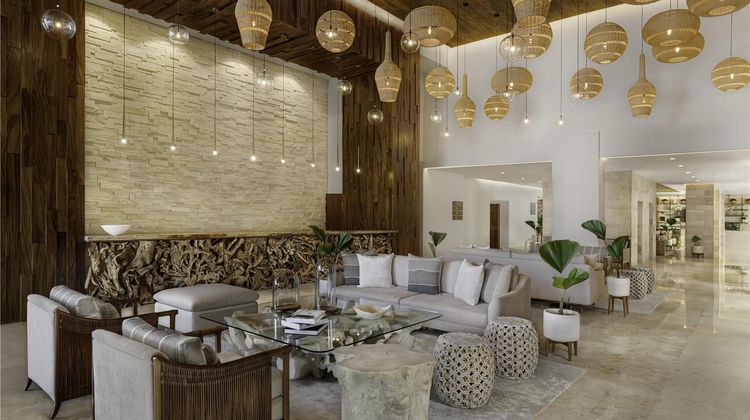 Club Regina Cancun Lobby