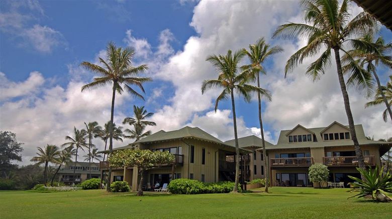 Castle Kaha Lani Exterior. Images powered by <a href="https://iceportal.shijigroup.com" target="_blank" rel="noopener">Ice Portal</a>.