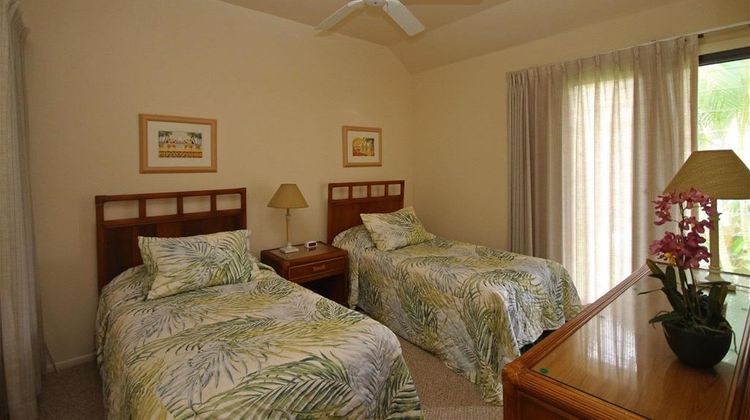 Castle Kaha Lani Room