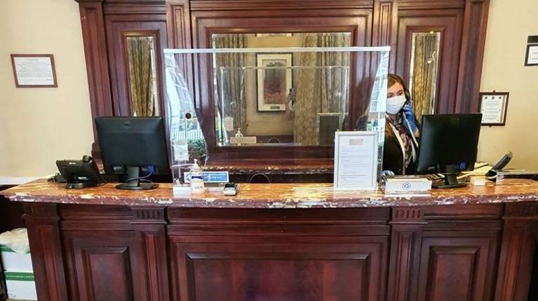 <b>Grange Clarendon Hotel Lobby</b>. Images powered by <a href="https://iceportal.shijigroup.com/" title="IcePortal" target="_blank">IcePortal</a>.