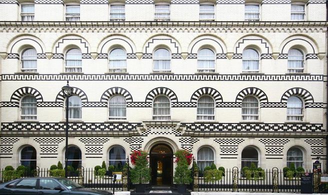 Gem Langham Court Hotel Exterior