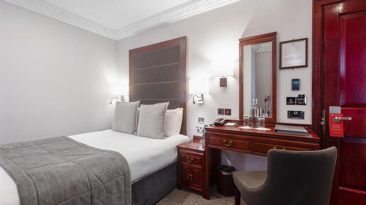 Gem Fitzrovia Hotel Room
