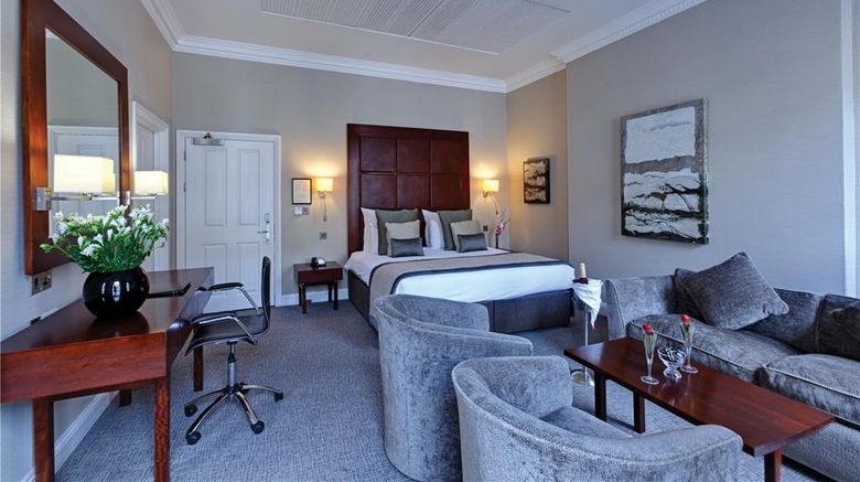 <b>Grange Beauchamp Hotel Suite</b>. Images powered by <a href="https://iceportal.shijigroup.com/" title="IcePortal" target="_blank">IcePortal</a>.