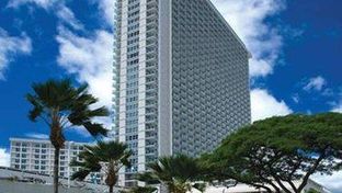 Luxury Suites International at Ala Moana