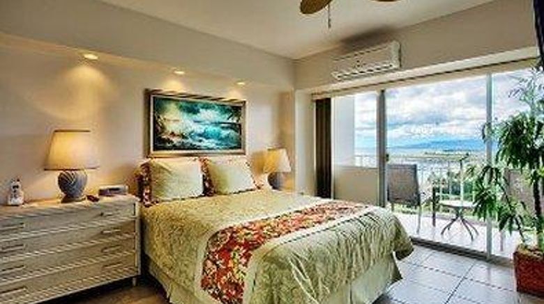 <b>Castle Waikiki Shore Room</b>. Images powered by <a href="https://iceportal.shijigroup.com/" title="IcePortal" target="_blank">IcePortal</a>.
