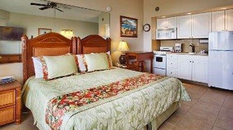 <b>Castle Waikiki Shore Room</b>. Images powered by <a href="https://iceportal.shijigroup.com/" title="IcePortal" target="_blank">IcePortal</a>.
