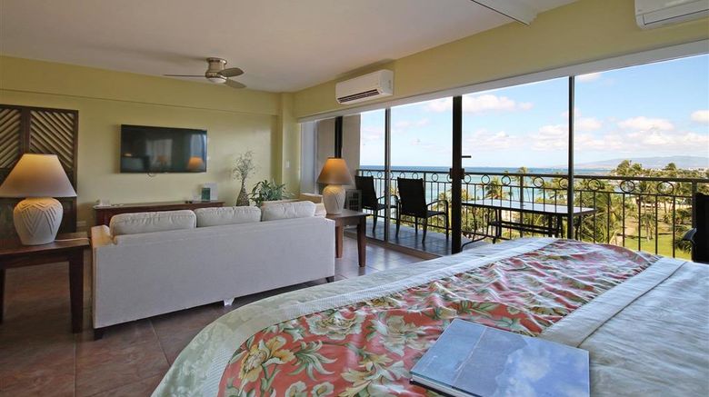<b>Castle Waikiki Shore Room</b>. Images powered by <a href="https://iceportal.shijigroup.com/" title="IcePortal" target="_blank">IcePortal</a>.