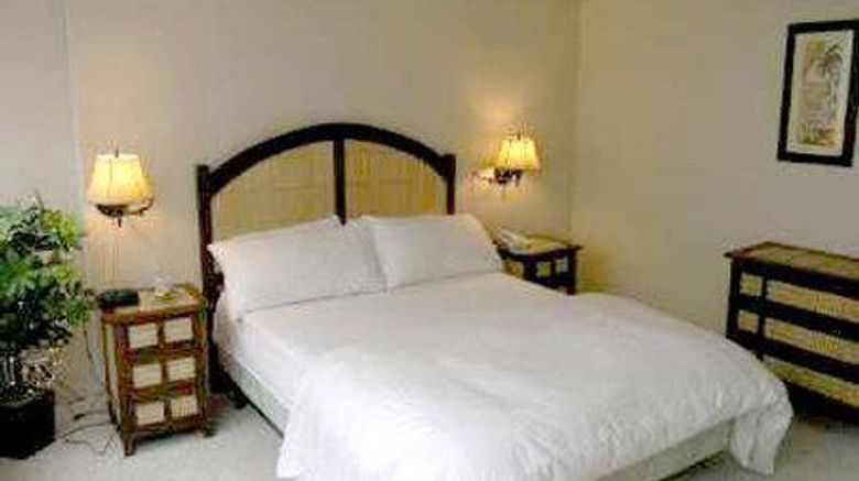 <b>Waikiki Grand Hotel Room</b>. Images powered by <a href="https://iceportal.shijigroup.com/" title="IcePortal" target="_blank">IcePortal</a>.