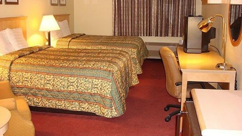 <b>Clackamas Inn Room</b>. Images powered by <a href="https://iceportal.shijigroup.com/" title="IcePortal" target="_blank">IcePortal</a>.