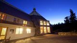 <b>Timberline Lodge Exterior</b>. Images powered by <a href="https://iceportal.shijigroup.com/" title="IcePortal" target="_blank">IcePortal</a>.