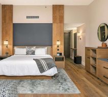 Hotel Bellevue Room