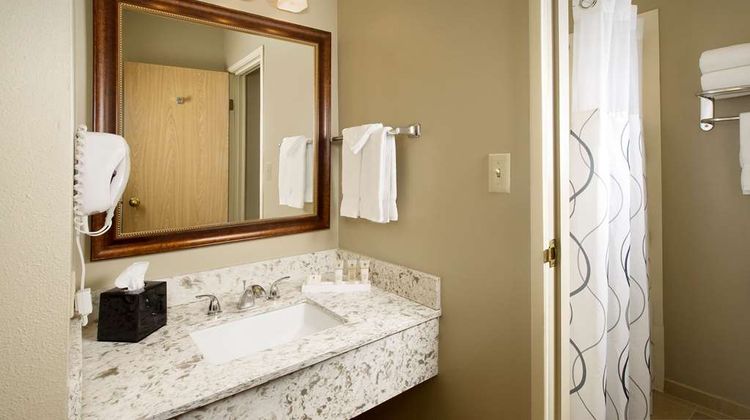 Redmond Inn Room