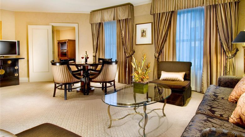 <b>Mayflower Park Hotel Suite</b>. Images powered by <a href="https://iceportal.shijigroup.com/" title="IcePortal" target="_blank">IcePortal</a>.