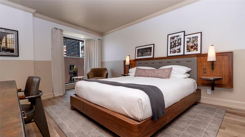 <b>Inn at the Market Room</b>. Images powered by <a href="https://iceportal.shijigroup.com/" title="IcePortal" target="_blank">IcePortal</a>.