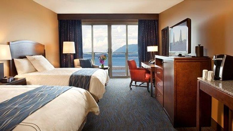 <b>Swinomish Casino & Lodge Room</b>. Images powered by <a href="https://iceportal.shijigroup.com/" title="IcePortal" target="_blank">IcePortal</a>.