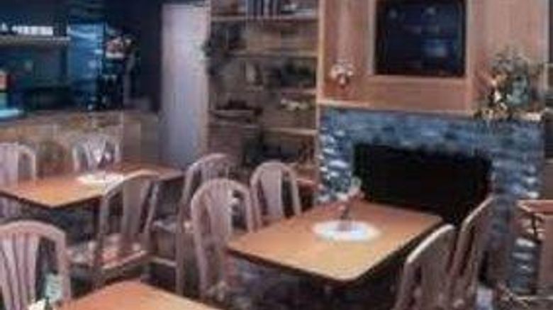 <b>Poulsbo Inn & Suites Lobby</b>. Images powered by <a href="https://iceportal.shijigroup.com/" title="IcePortal" target="_blank">IcePortal</a>.