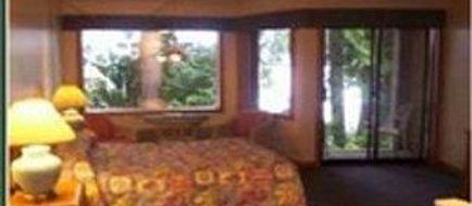 Lake Quinault Lodge Exterior