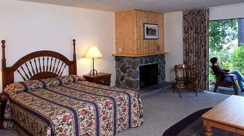 <b>Lake Quinault Lodge Room</b>. Images powered by <a href="https://iceportal.shijigroup.com/" title="IcePortal" target="_blank">IcePortal</a>.