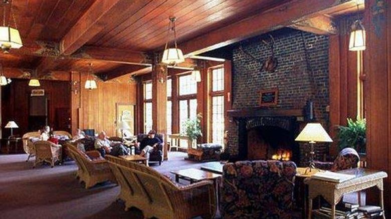 <b>Lake Quinault Lodge Lobby</b>. Images powered by <a href="https://iceportal.shijigroup.com/" title="IcePortal" target="_blank">IcePortal</a>.