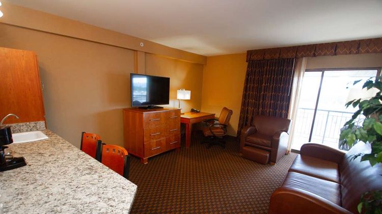 Mirabeau Park Hotel & Convention Center Room