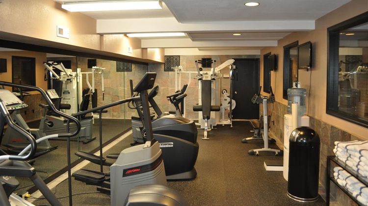 Mirabeau Park Hotel & Convention Center Health