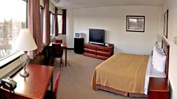 Alex Hotel & Suites Room