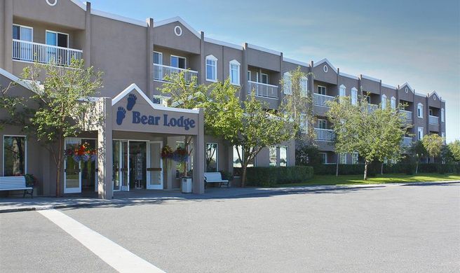 Bear Lodge Exterior