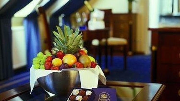 Hotel Ambassador Room