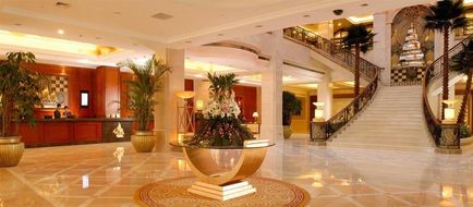 Inn Fine Hotel Lobby