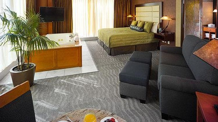 Seneca Niagara Resort & Casino Suite