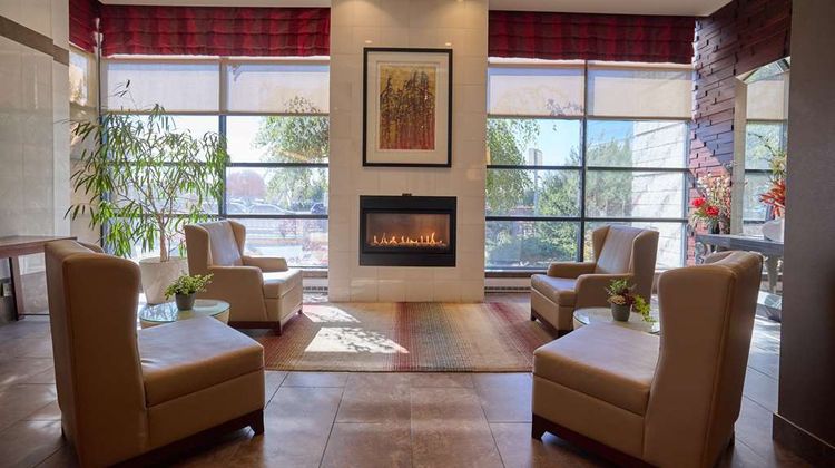 Hotel Ruby Foo's Lobby