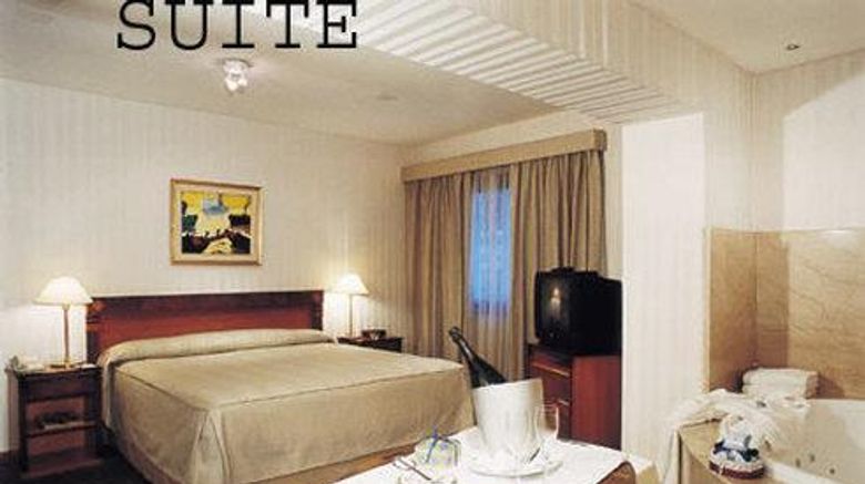 <b>Argenta Tower Hotel & Suites Suite</b>. Images powered by <a href="https://iceportal.shijigroup.com/" title="IcePortal" target="_blank">IcePortal</a>.