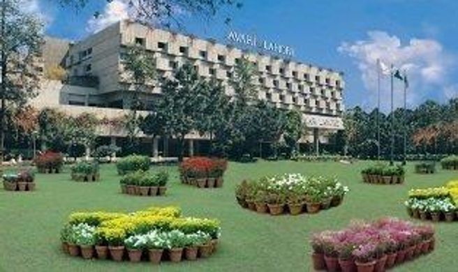 Avari Hotel Exterior