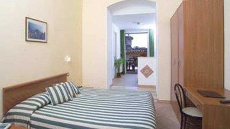 <b>La Pensione Svizzera Room</b>. Images powered by <a href="https://iceportal.shijigroup.com/" title="IcePortal" target="_blank">IcePortal</a>.