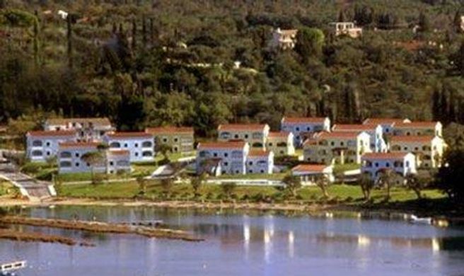 Govino Bay Resort Exterior