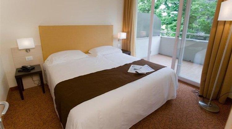 Regal Residence Room