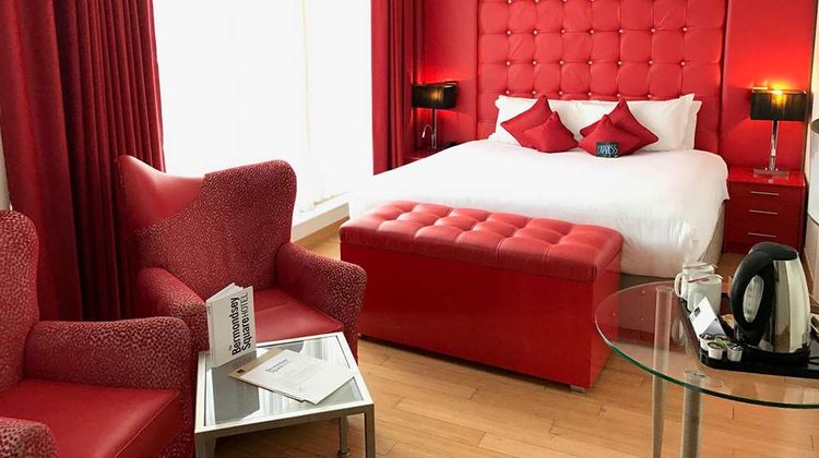 Bermondsey Square Hotel Suite