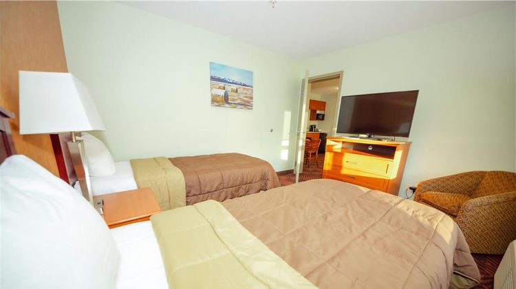 Service Plus Inns & Suites Room