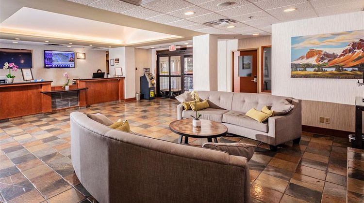Service Plus Inns & Suites Lobby