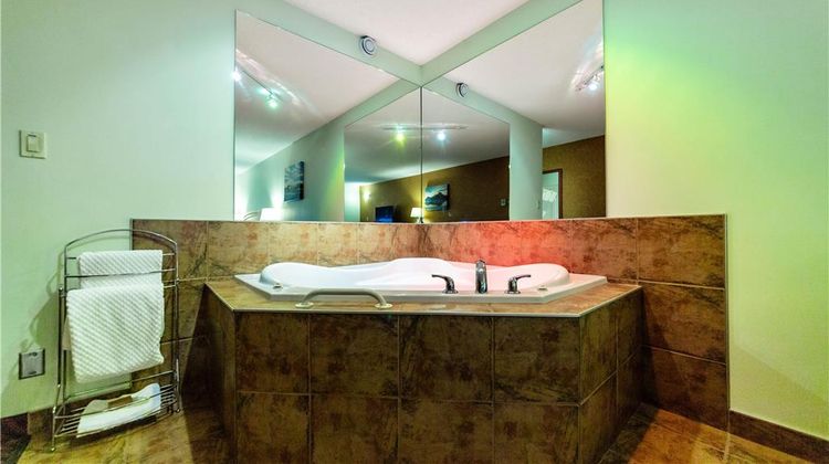 Service Plus Inns & Suites Spa