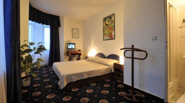 <b>Hotel Brioni Room</b>. Images powered by <a href="https://iceportal.shijigroup.com/" title="IcePortal" target="_blank">IcePortal</a>.