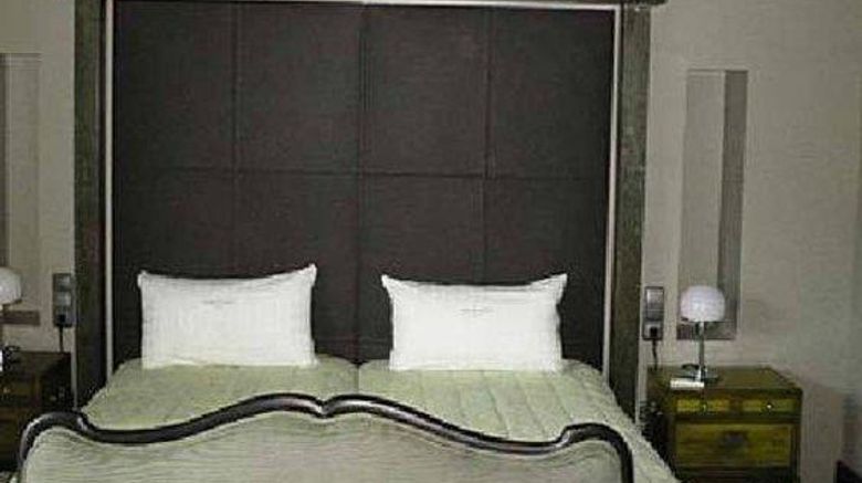 <b>Ambiance Rivoli Hotel Room</b>. Images powered by <a href="https://iceportal.shijigroup.com/" title="IcePortal" target="_blank">IcePortal</a>.