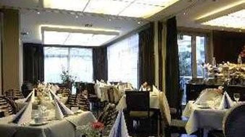 <b>Ambiance Rivoli Hotel Restaurant</b>. Images powered by <a href="https://iceportal.shijigroup.com/" title="IcePortal" target="_blank">IcePortal</a>.