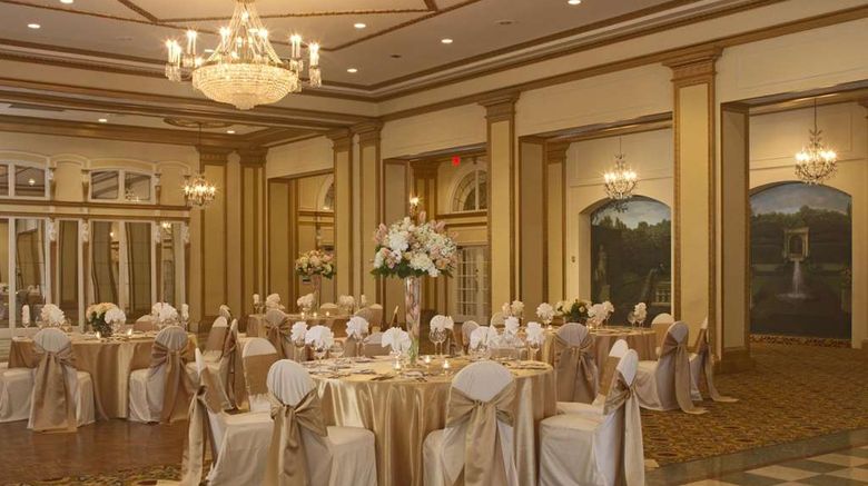 <b>The Peabody Memphis Ballroom</b>. Images powered by <a href="https://iceportal.shijigroup.com/" title="IcePortal" target="_blank">IcePortal</a>.