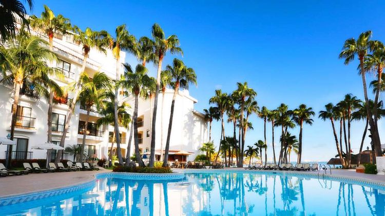 The Royal Cancun Pool