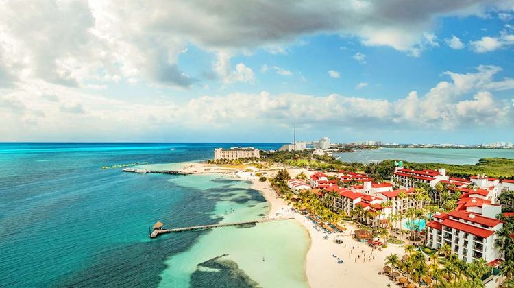 The Royal Cancun Exterior