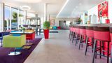 <b>Starling Hotel Lausanne Lobby</b>. Images powered by <a href="https://iceportal.shijigroup.com/" title="IcePortal" target="_blank">IcePortal</a>.