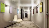 <b>Starling Hotel Lausanne Lobby</b>. Images powered by <a href="https://iceportal.shijigroup.com/" title="IcePortal" target="_blank">IcePortal</a>.