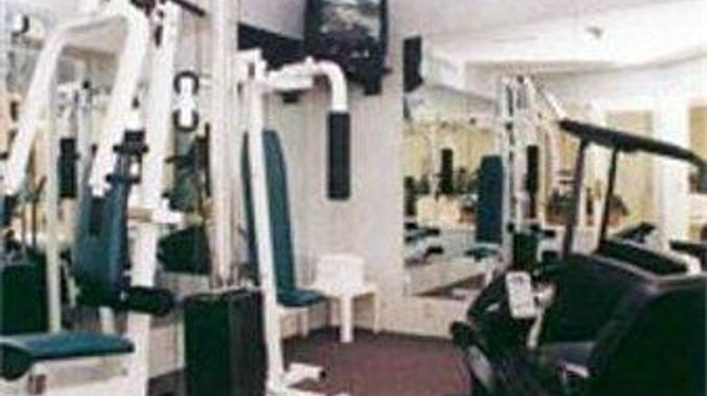 <b>Lees Inn & Suites Muncie Health</b>. Images powered by <a href="https://iceportal.shijigroup.com/" title="IcePortal" target="_blank">IcePortal</a>.